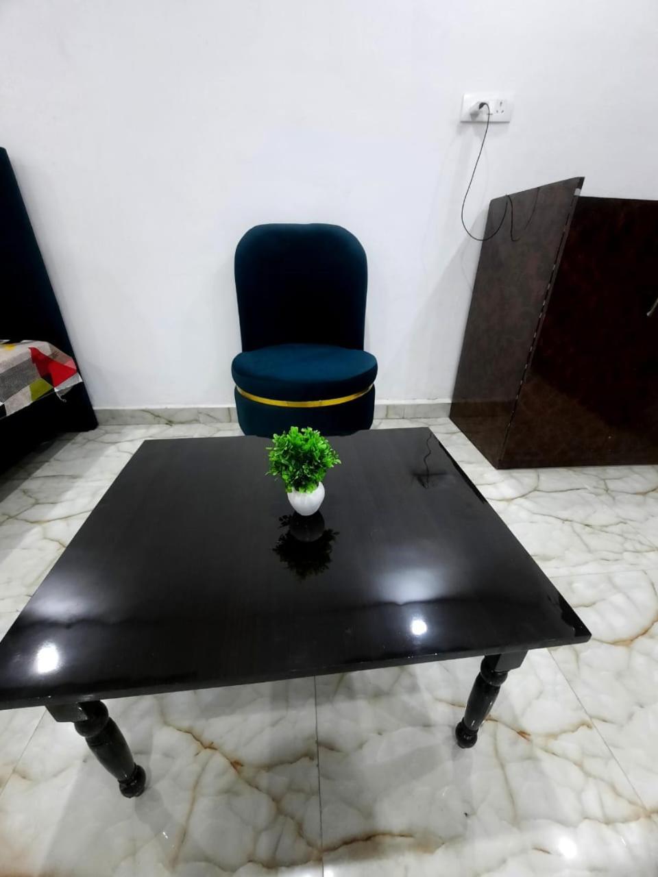 Iconic Retreat By Atulyam Stays Prayagraj Exterior foto