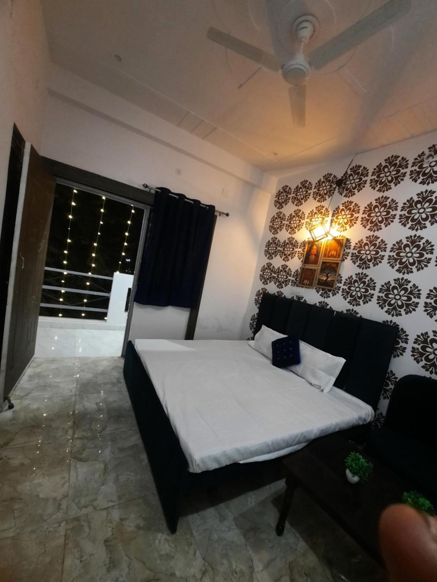 Iconic Retreat By Atulyam Stays Prayagraj Exterior foto